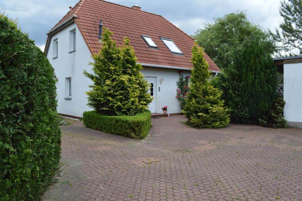 Ferienwohnung Twee Linden Nienhagen Exterior foto