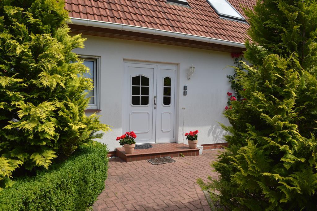Ferienwohnung Twee Linden Nienhagen Exterior foto